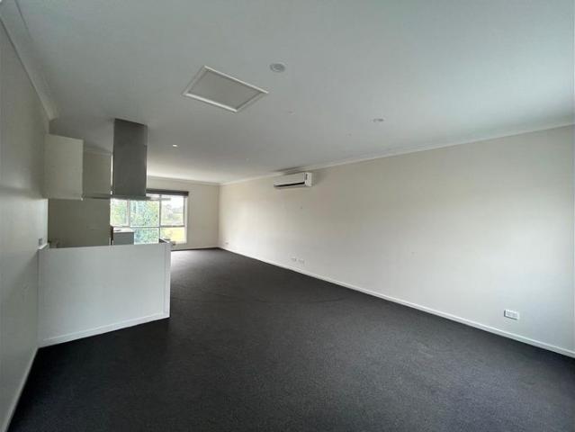 Townhouse for rent in Camerons Creek, Victoria