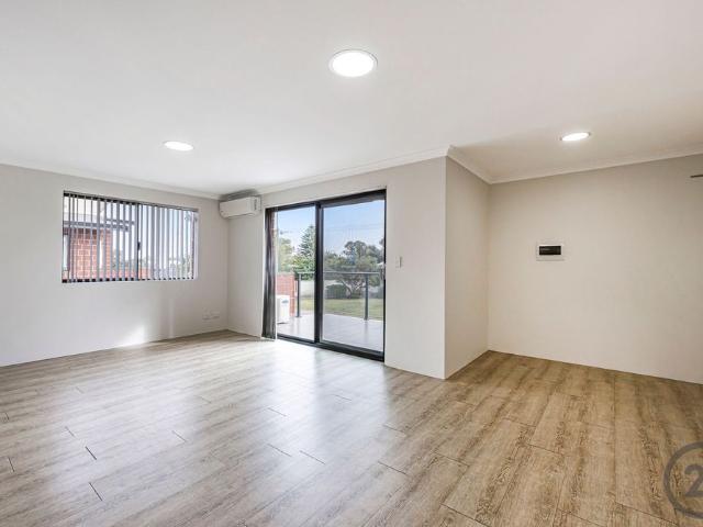 Townhouse for rent in Parklands, Western Australia