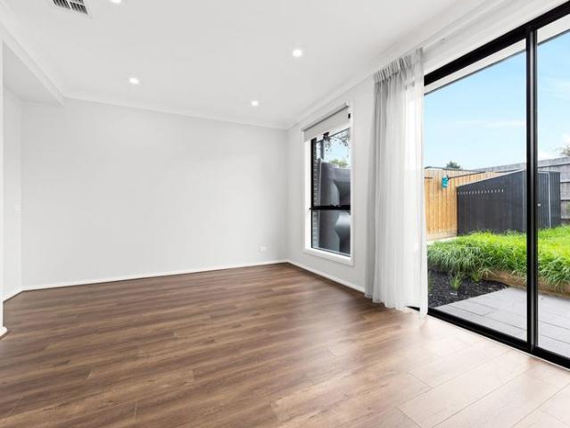 Townhouse for rent in Camerons Creek, Victoria