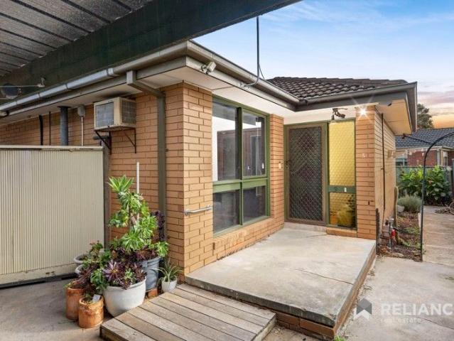 Apartment for sale in Hoppers Crossing