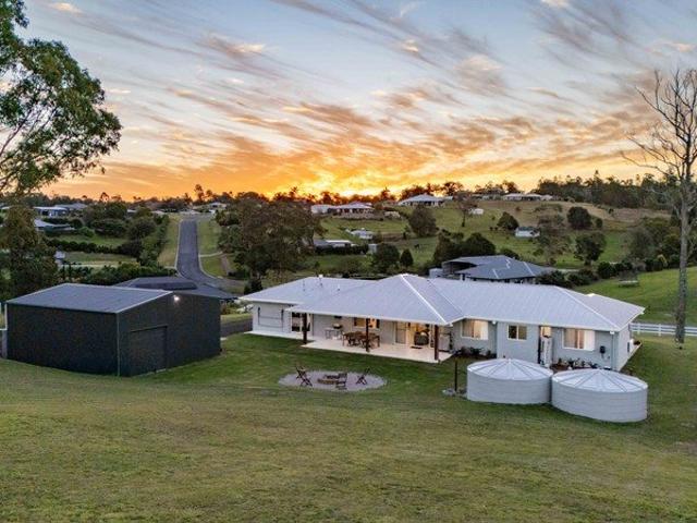 Cottage for sale in Chatsworth, Queensland