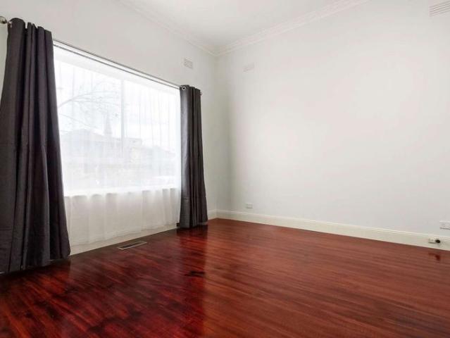 Granny Flat for rent in Camerons Creek, Victoria