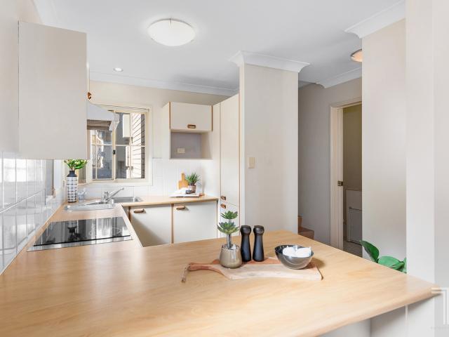 Townhouse for sale in Coorparoo, Greater Brisbane