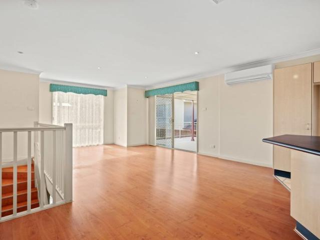 Townhouse for rent in Gosford, New South Wales