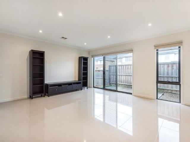 Townhouse for rent in Camerons Creek, Victoria