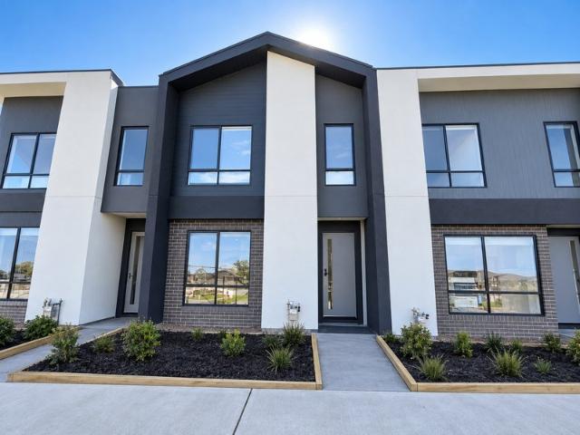 Townhouse for rent in Camerons Creek, Victoria