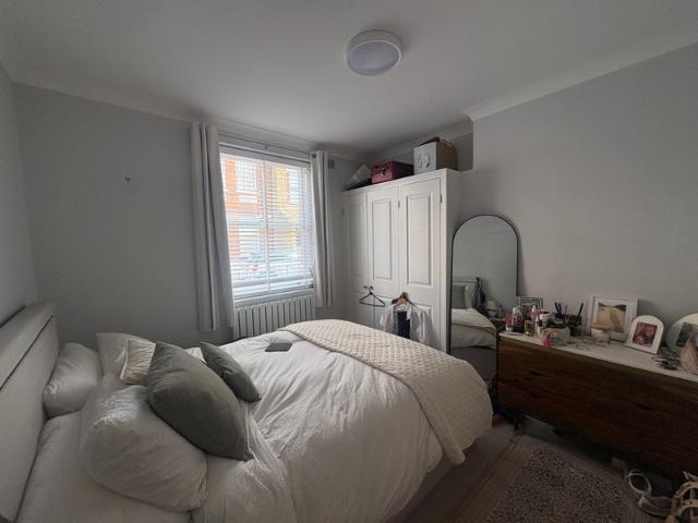 Apartment for rent in Fulham, Greater London