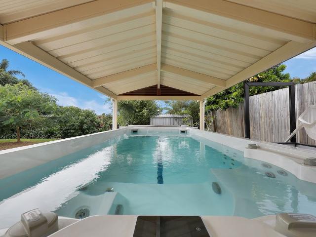 House for sale in Slade Point