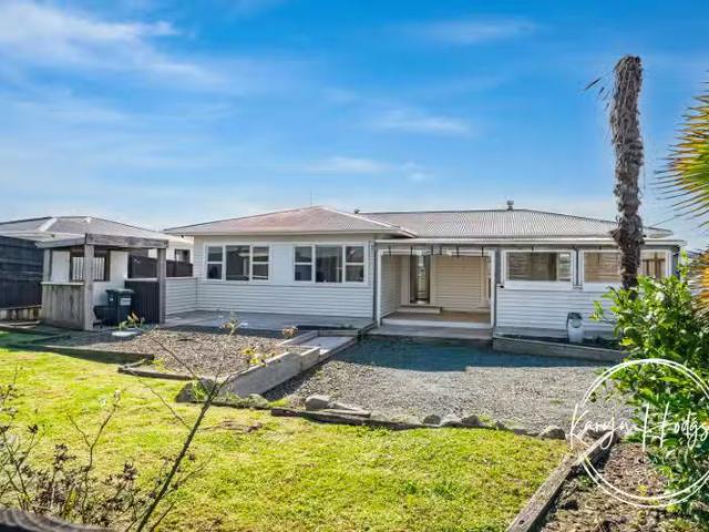House for sale in Maungaturoto, Northland