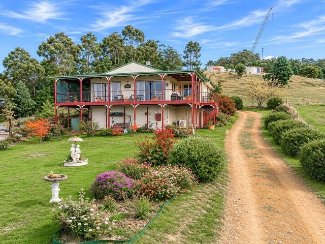House for sale in Brooks Bay, Tasmania