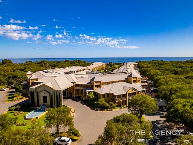Apartment for sale in Broadwater, Western Australia