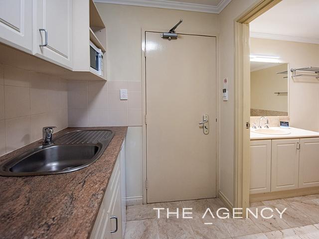 Apartment for sale in Broadwater, Western Australia