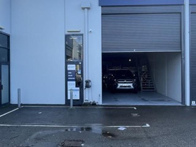 Warehouse for rent in O'connor, Western Australia
