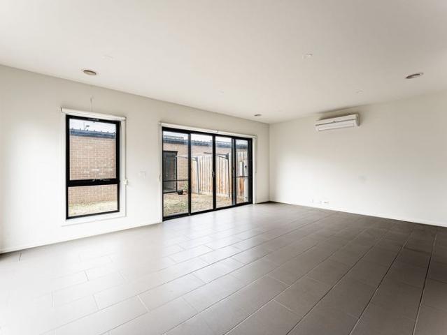 Townhouse for rent in Camerons Creek, Victoria