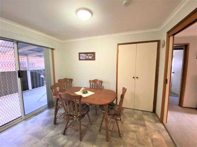Townhouse for sale in Lavington, New South Wales