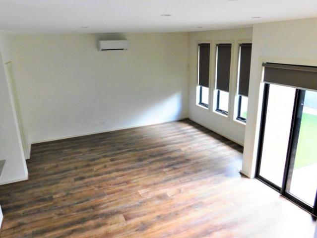 Townhouse for rent in Camerons Creek, Victoria