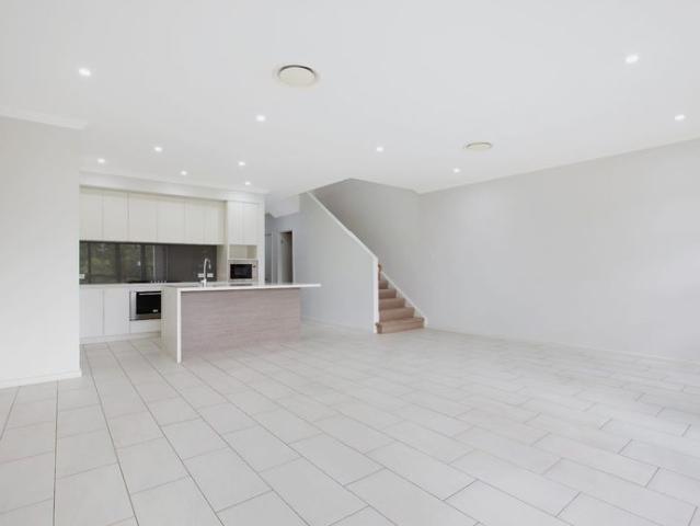 Townhouse for rent in Sydney, New South Wales
