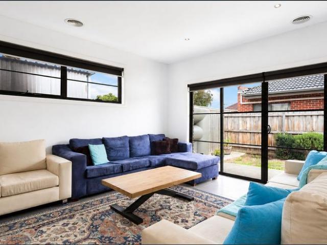 Townhouse for rent in Camerons Creek, Victoria