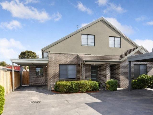 Townhouse for rent in Camerons Creek, Victoria