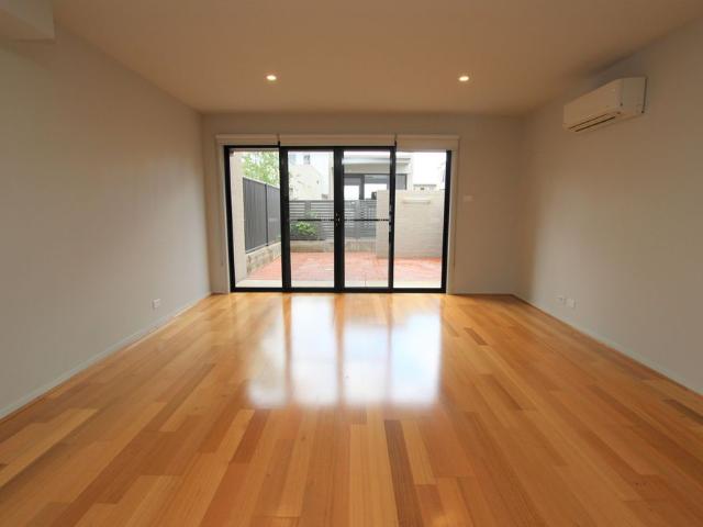 Townhouse for rent in Australian Capital Territory