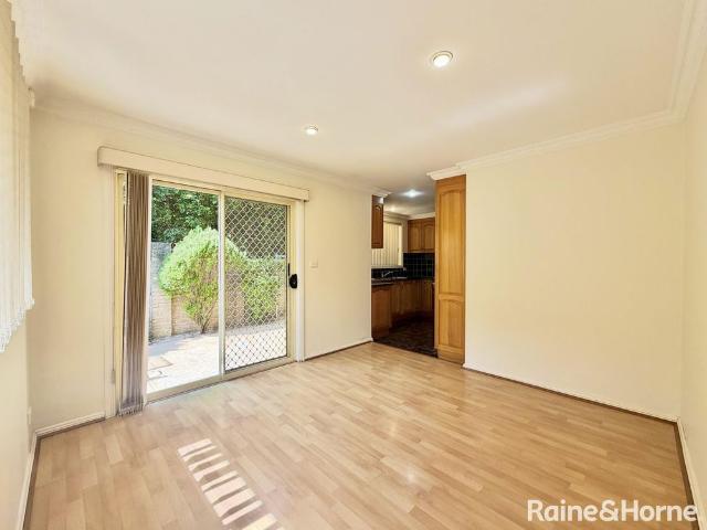 Townhouse for rent in West Wollongong, Wollongong City Council