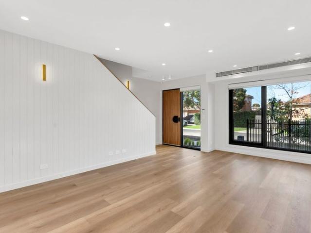Townhouse for rent in Camerons Creek, Victoria
