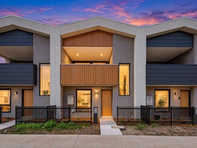House for sale in Olio, Melbourne