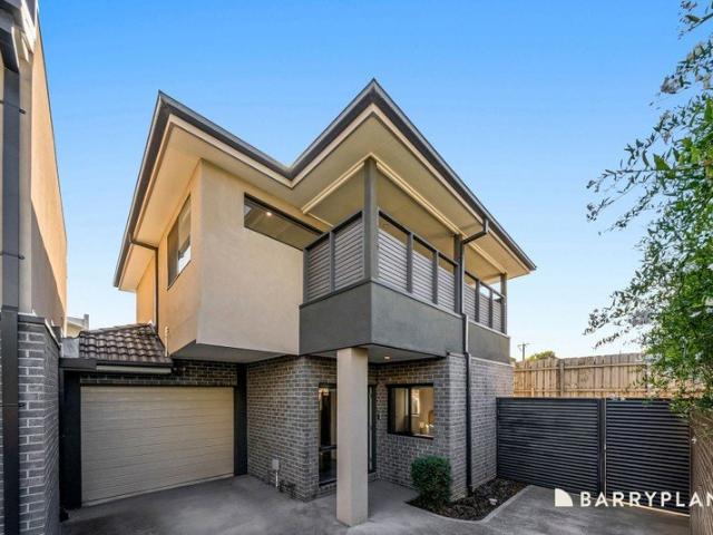 Townhouse for sale in Camerons Creek, Victoria