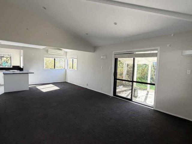 House for rent in Mount Wellington, Oroua County