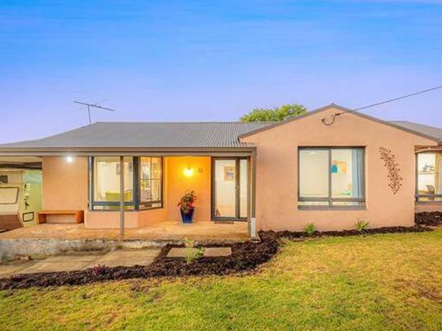 House for rent in Cockburn, Western Australia