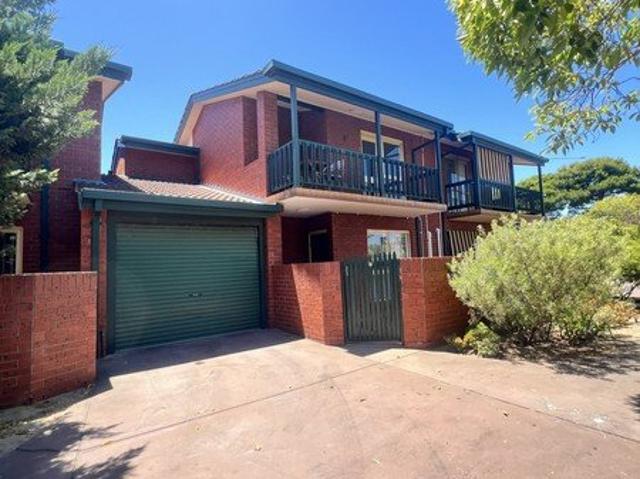 Townhouse for rent in Horseshoe Creek, South Australia