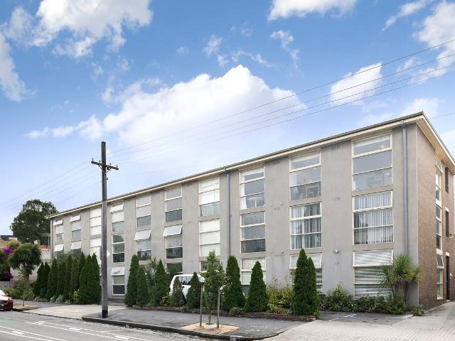 Apartment for rent in Carlton