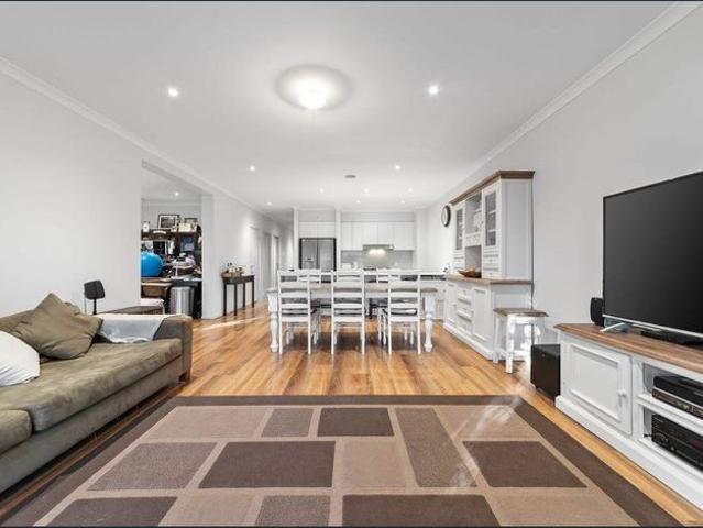 Townhouse for rent in Camerons Creek, Victoria