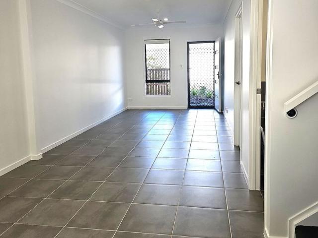 Townhouse for rent in Toombul, Queensland