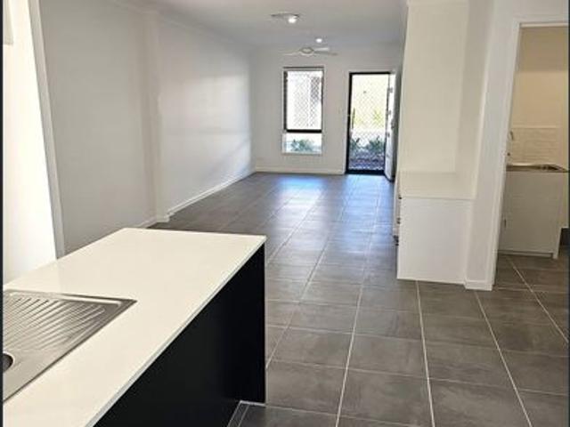 Townhouse for rent in Toombul, Queensland