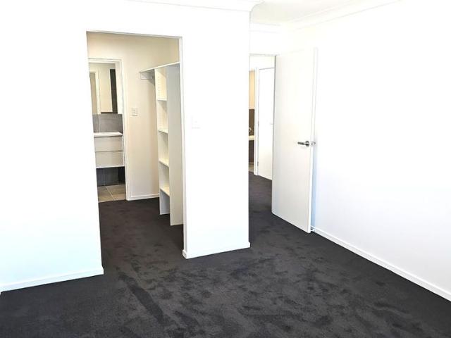Townhouse for rent in Toombul, Queensland