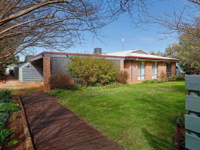 House for sale in Cabarita, Victoria
