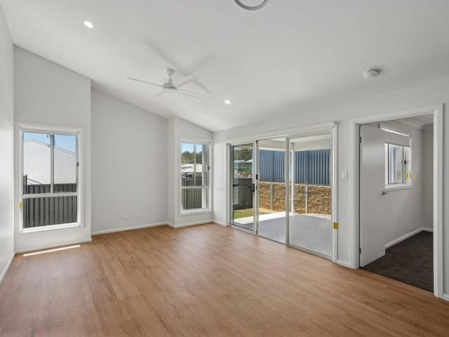 House for rent in Thrumster, New South Wales