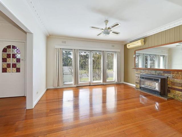 House for rent in Strathmore, Melbourne