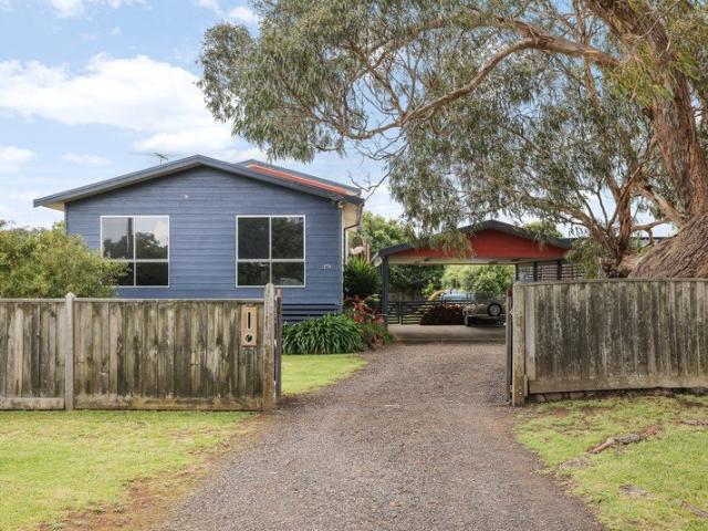 House for sale in Cowes, Bass Coast Shire