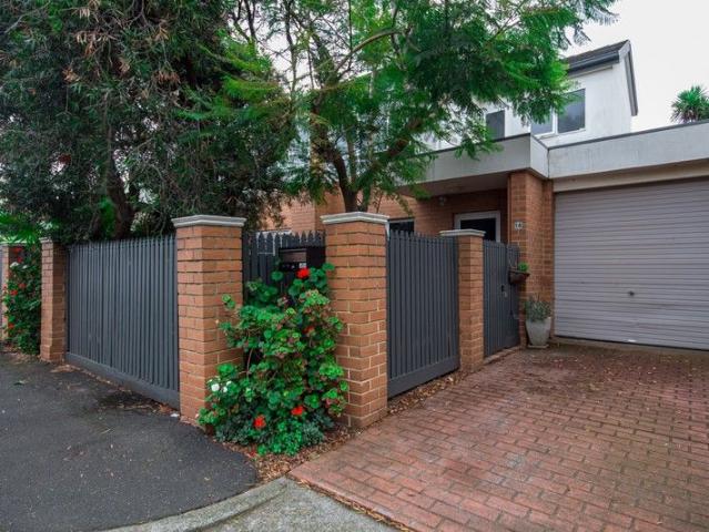 Townhouse for rent in Williamstown, Victoria