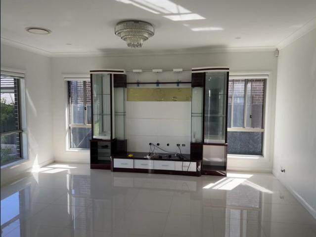House for rent in Kellyville Ridge, Sydney
