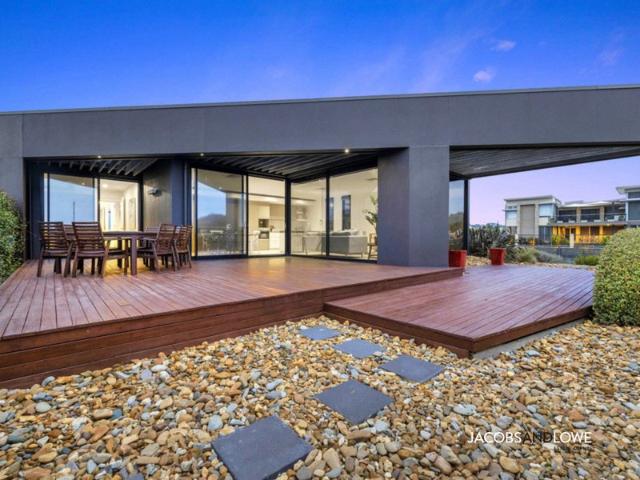 Townhouse for rent in Camerons Creek, Victoria