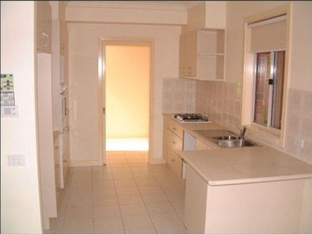 Townhouse for rent in Camerons Creek, Victoria