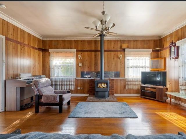 House for rent in Gisborne, Victoria