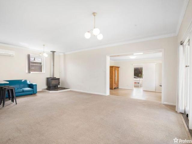 House for rent in Rocky River, New South Wales