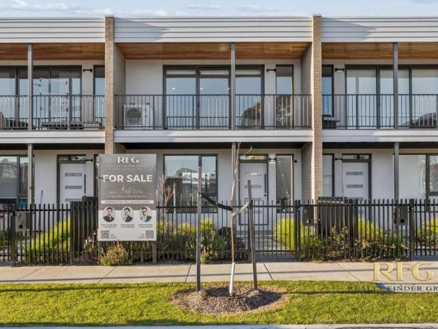 Townhouse for sale in Camerons Creek, Victoria