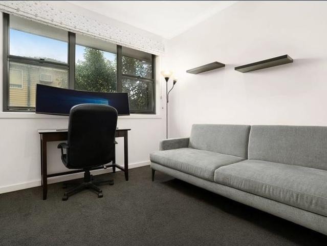 Townhouse for rent in Templestowe, Melbourne