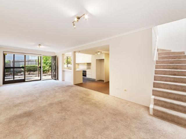 Townhouse for rent in Cammeray