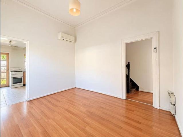 Townhouse for rent in Carlton, Melbourne